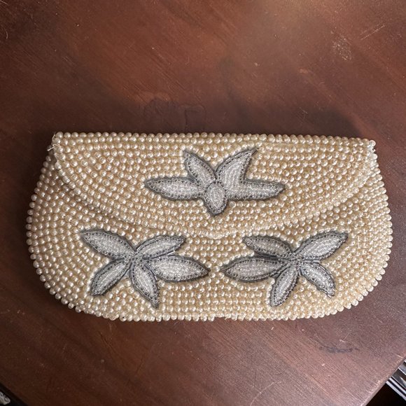Vintage silk beaded purse - Picture 1 of 7